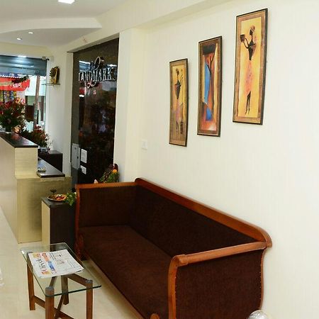 Hotel Landmark Ooty Bagian luar foto