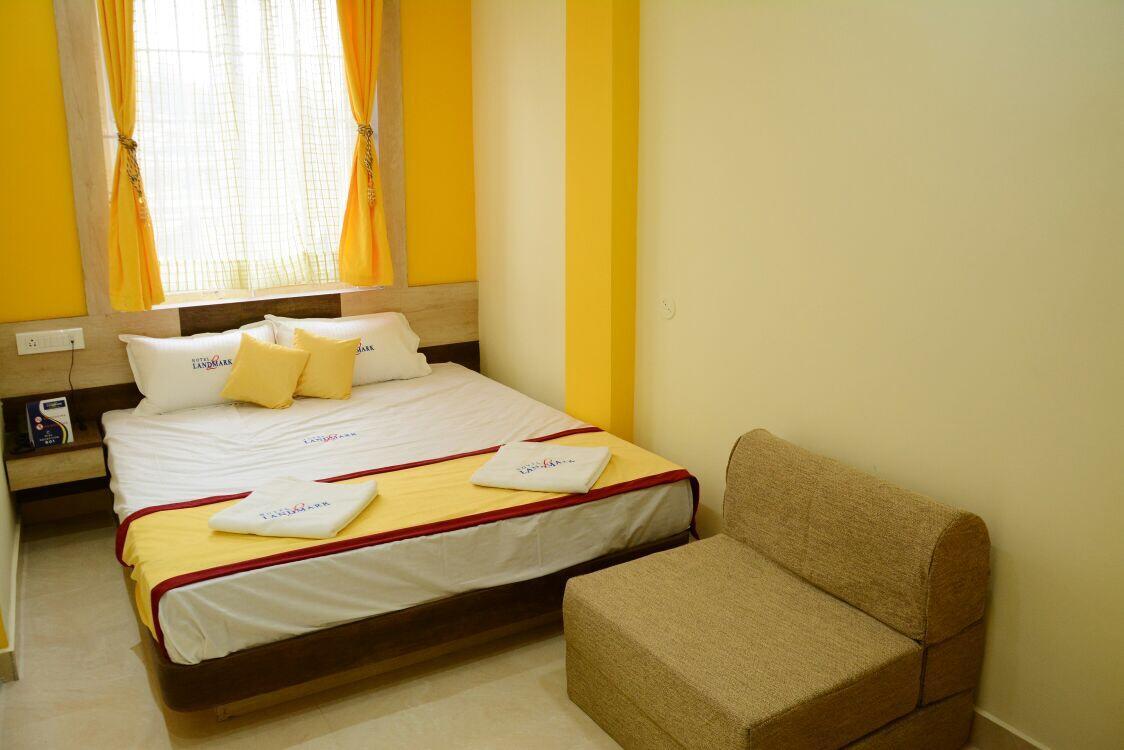 Hotel Landmark Ooty Bagian luar foto