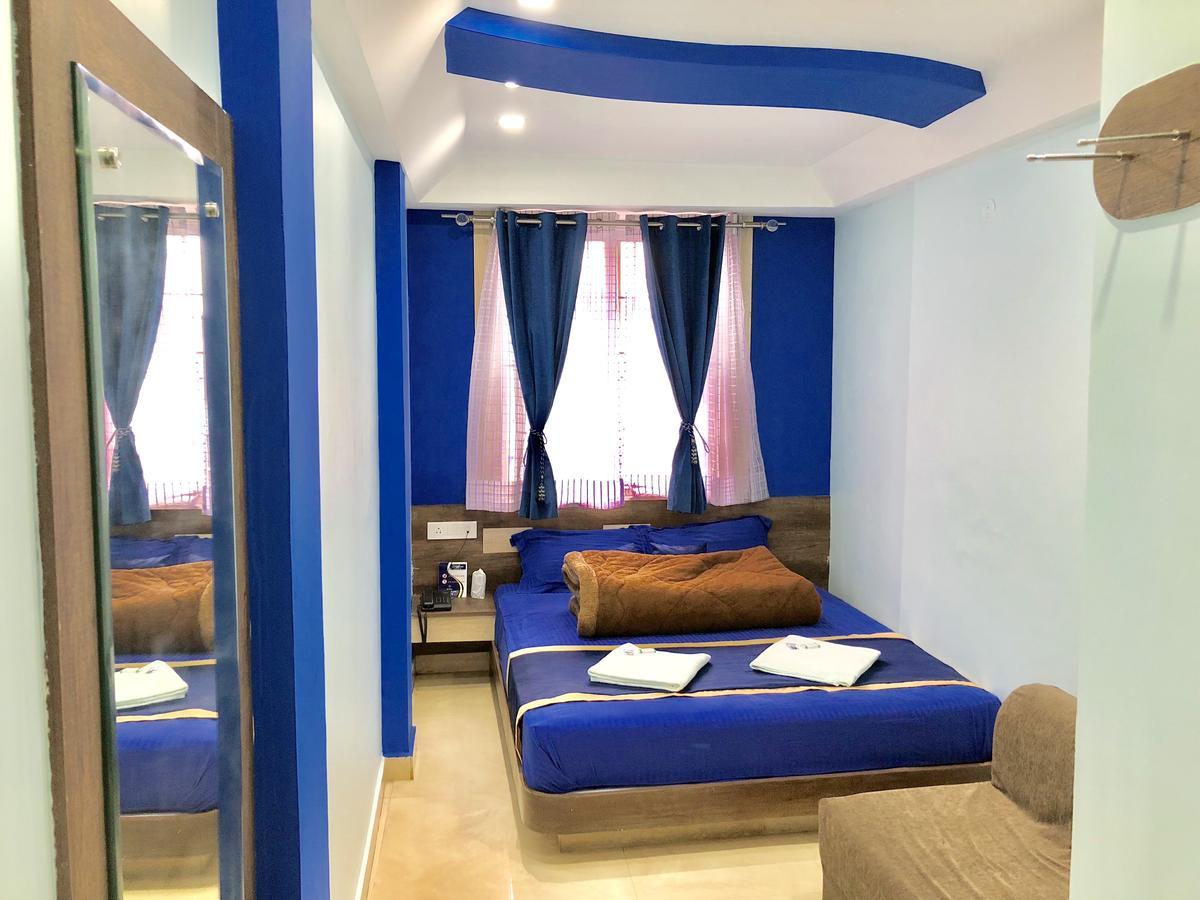 Hotel Landmark Ooty Bagian luar foto