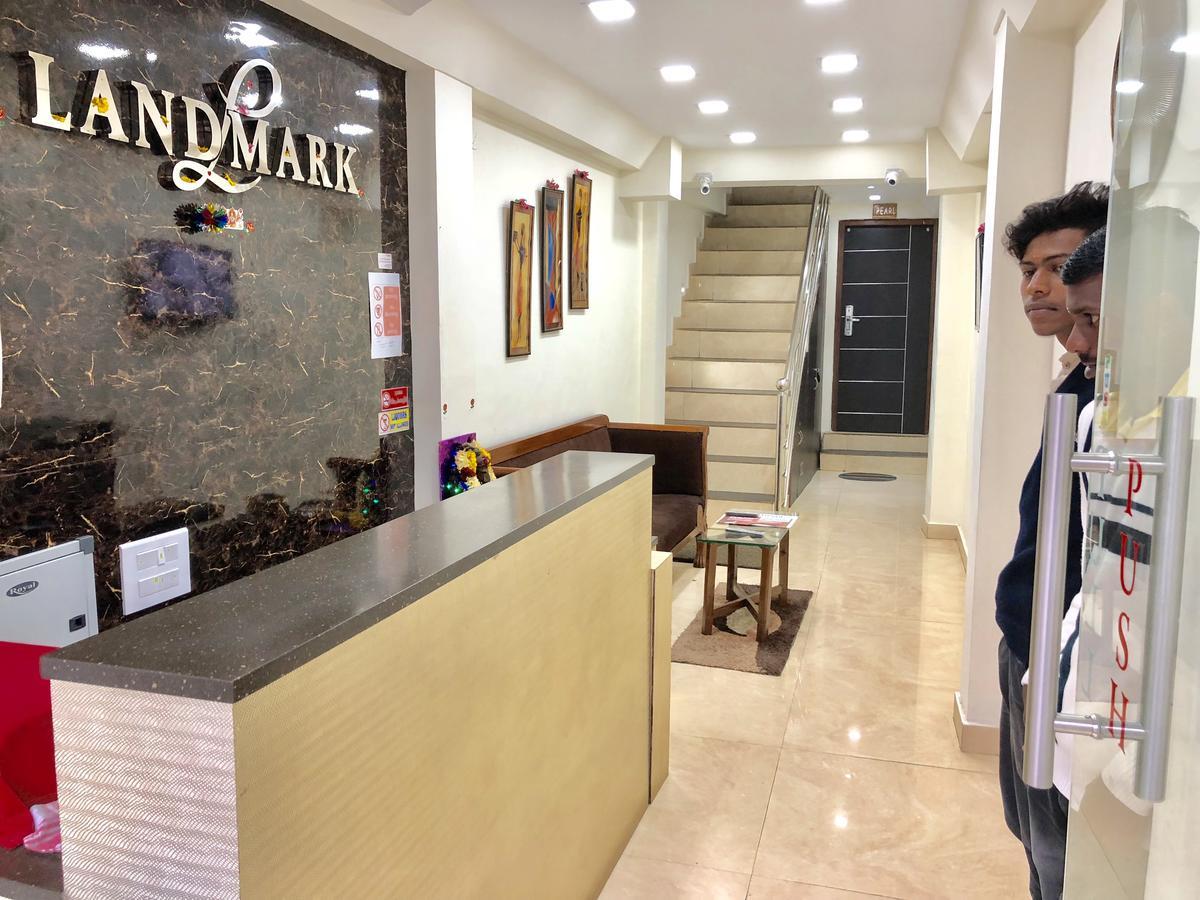 Hotel Landmark Ooty Bagian luar foto