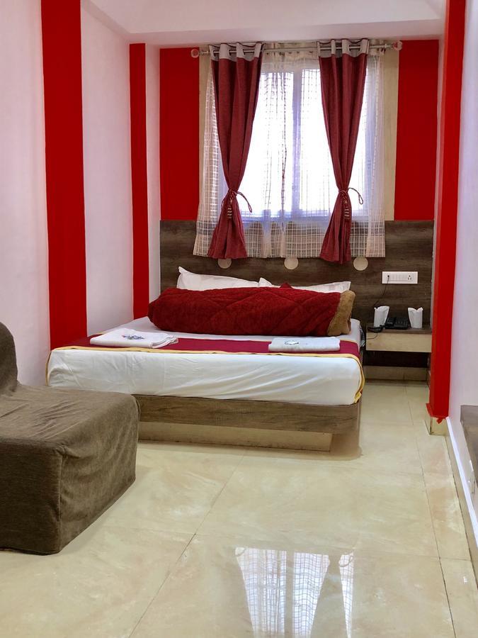 Hotel Landmark Ooty Bagian luar foto