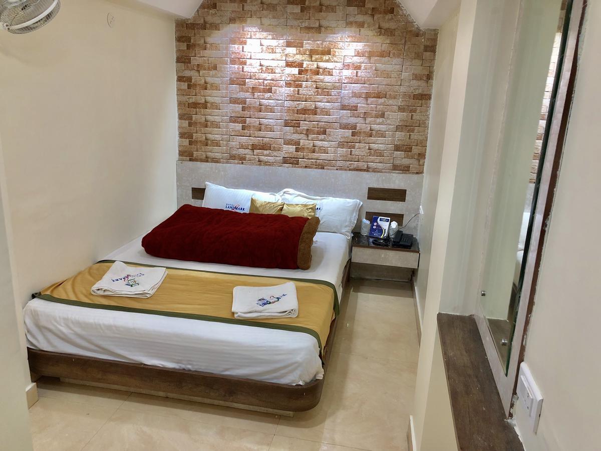 Hotel Landmark Ooty Bagian luar foto